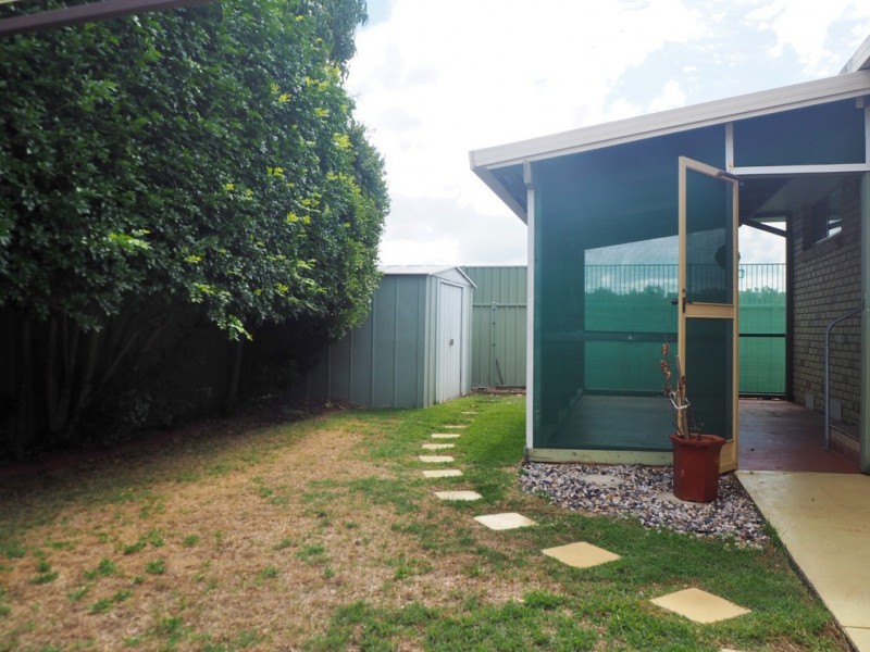 2/6 Park Avenue, Yamba NSW 2464