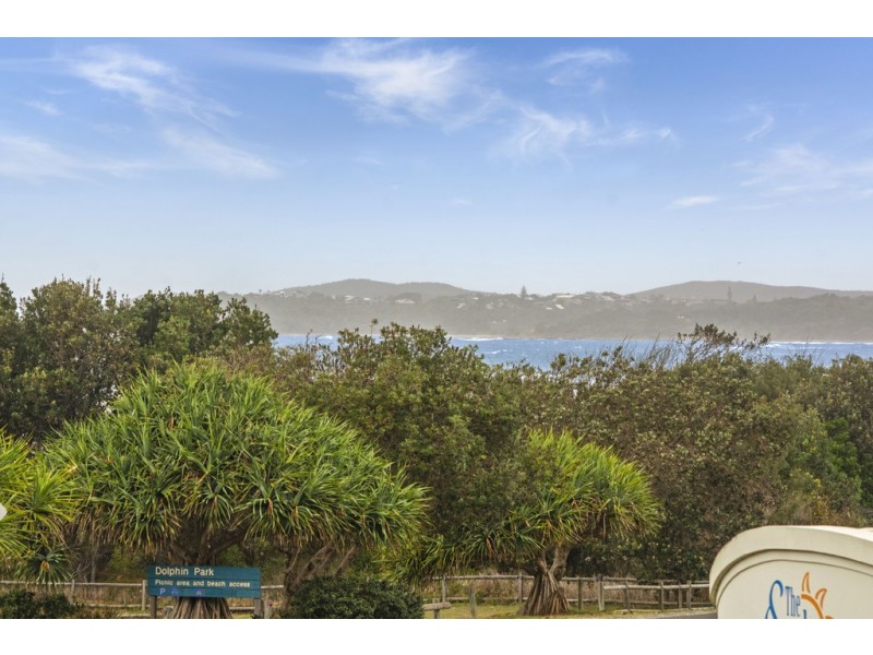 2/2 18-19 Pacific Parade, Yamba NSW 2464