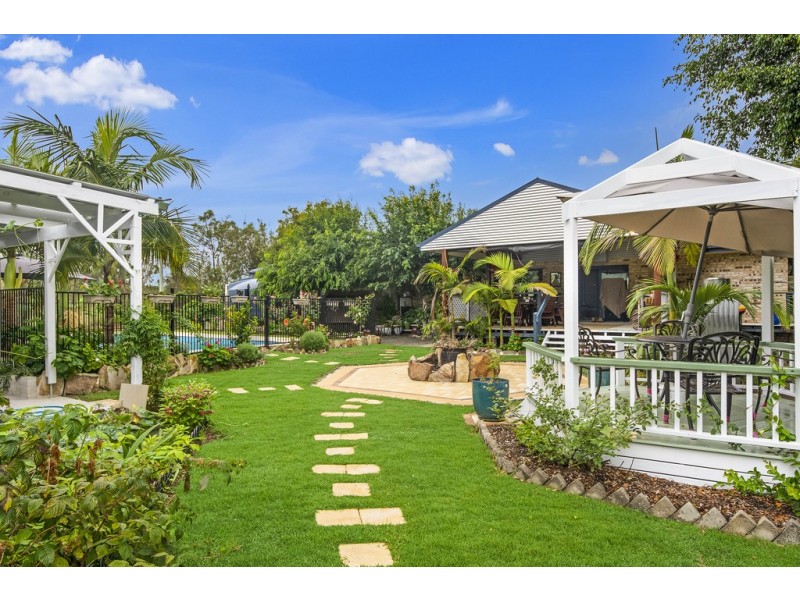 104 Carrs Drive, Yamba NSW 2464