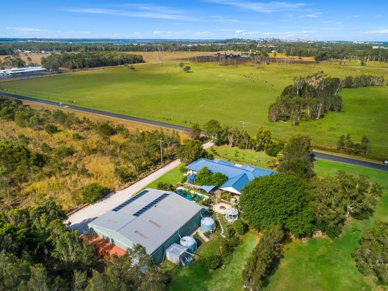 104 Carrs Drive, Yamba NSW 2464