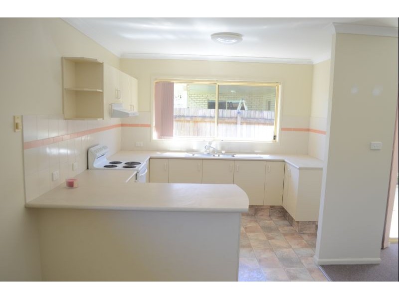 2/6 Daring Cl, Yamba NSW 2464