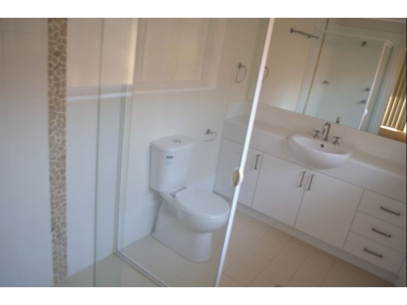 6A Tom Thumb Place, Yamba NSW 2464
