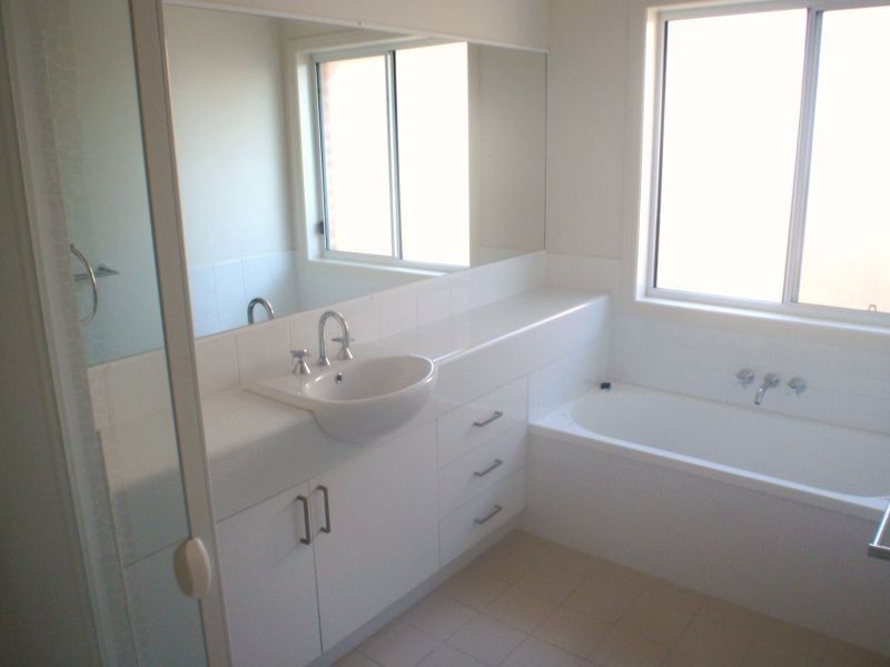 6A Tom Thumb Place, Yamba NSW 2464