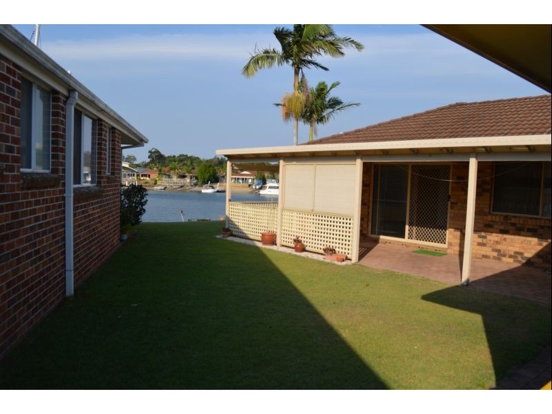 18 The Mainbrace, Yamba NSW 2464