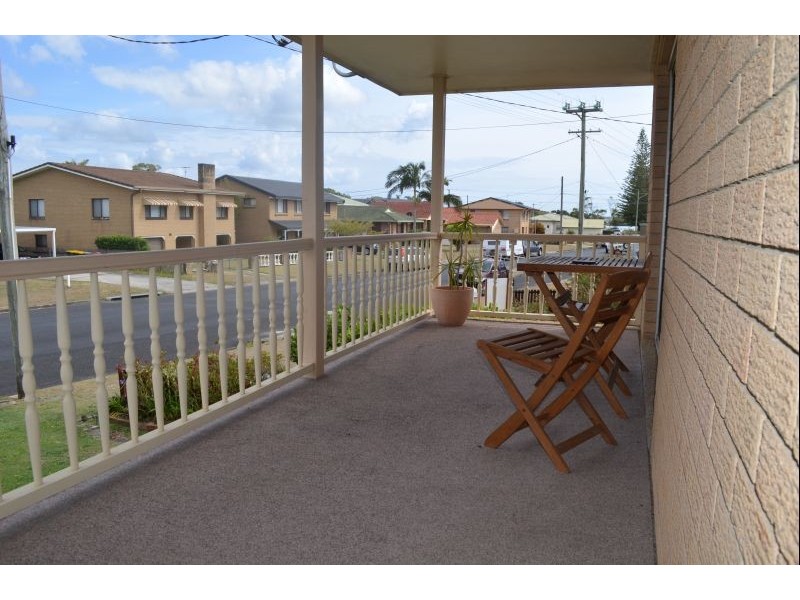 10 Golding Street, Yamba NSW 2464