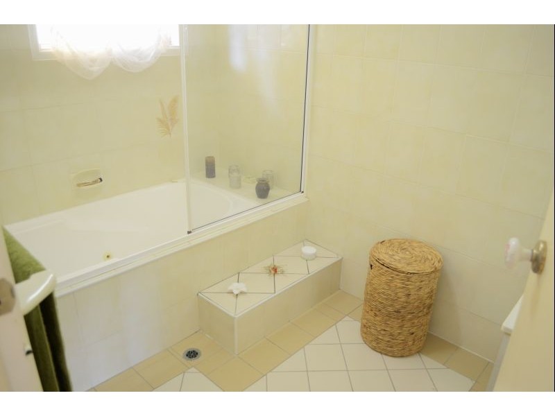 10 Golding Street, Yamba NSW 2464