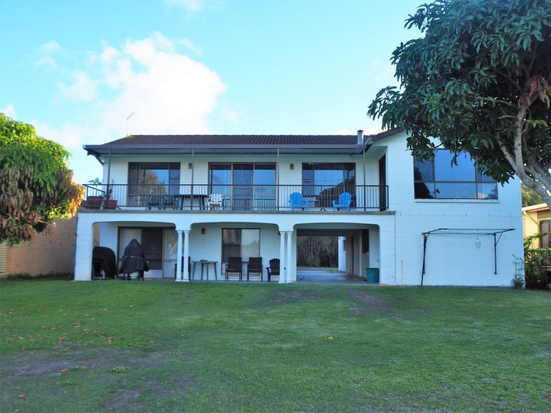 21 Oyster Channel, Micalo Island NSW 2464