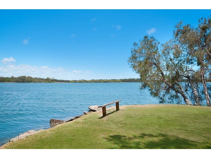 38 Palm Terrace, Yamba NSW 2464