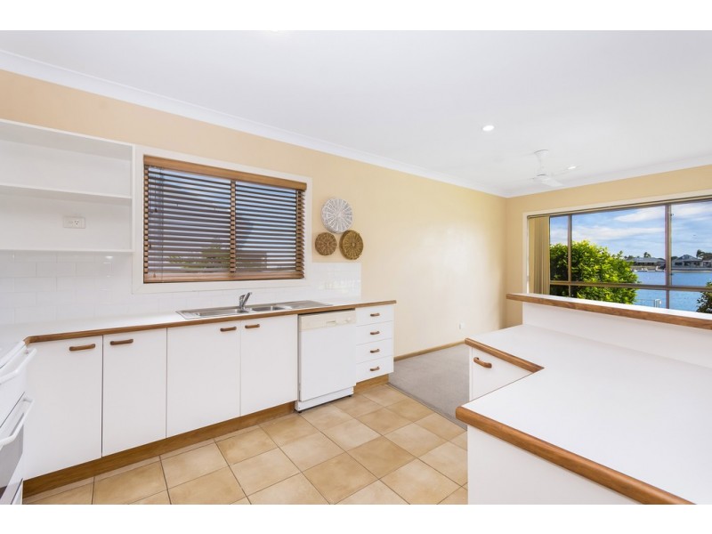 29 Melaleuca Drive, Yamba NSW 2464