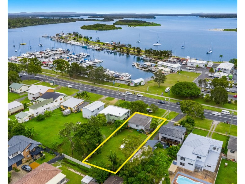30 Yamba Road, Yamba NSW 2464