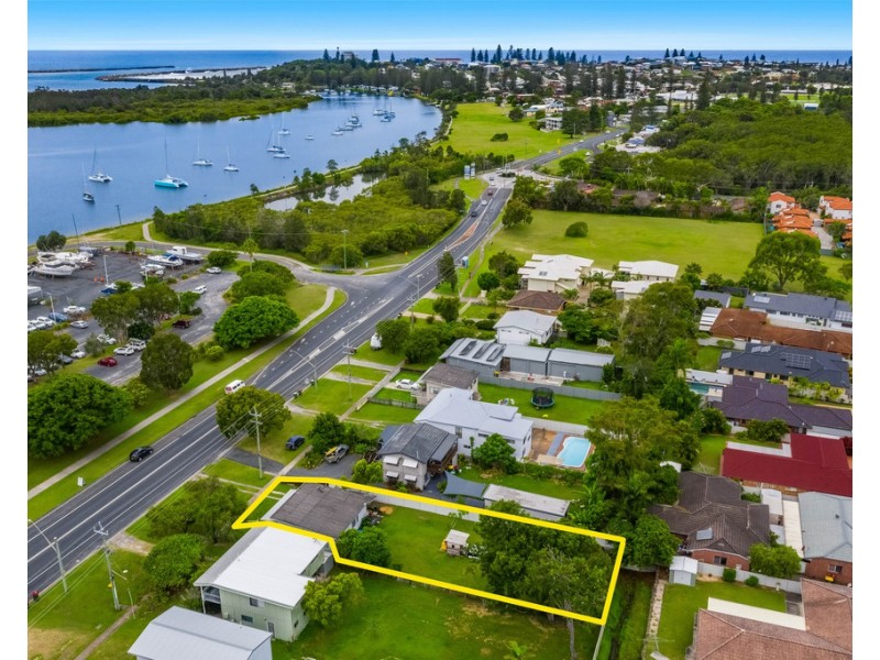 30 Yamba Road, Yamba NSW 2464