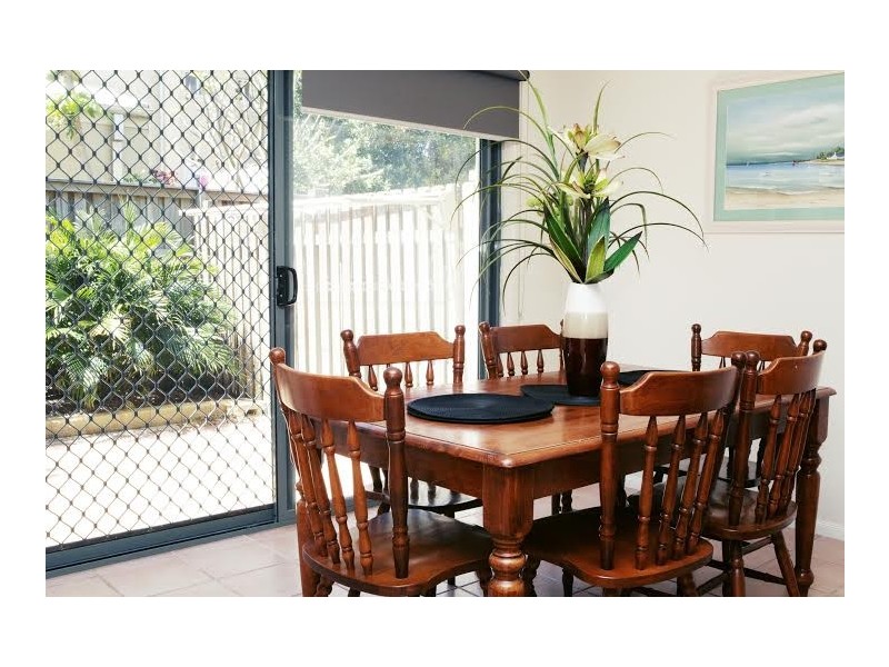 2/8 Beachside Way, Yamba NSW 2464