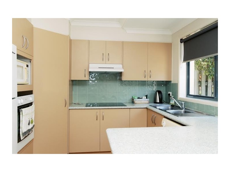 2/8 Beachside Way, Yamba NSW 2464