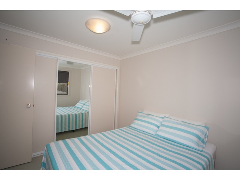 2/8 Beachside Way, Yamba NSW 2464