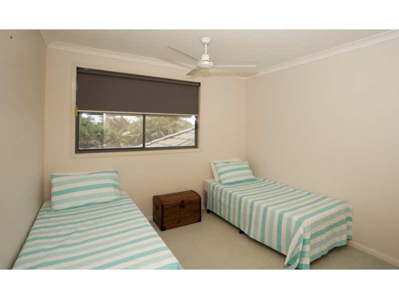 2/8 Beachside Way, Yamba NSW 2464