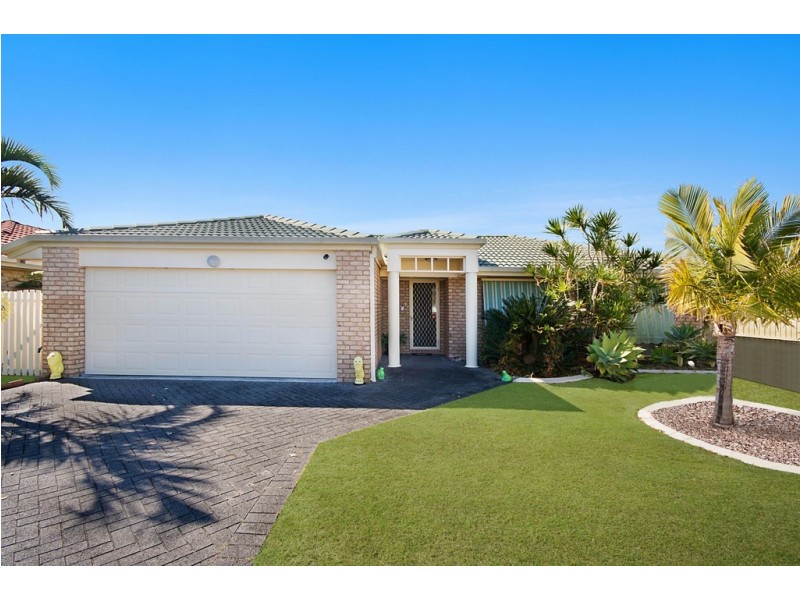 8 Witonga Drive, Yamba NSW 2464