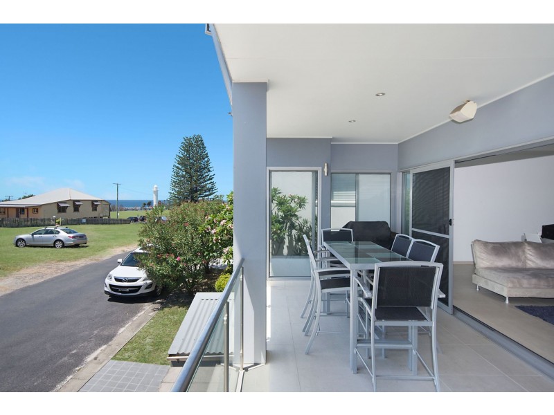 3/6 Clarence Street, Yamba NSW 2464