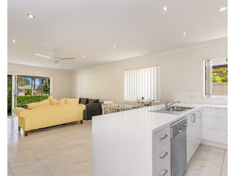 6A Tom Thumb Place, Yamba NSW 2464