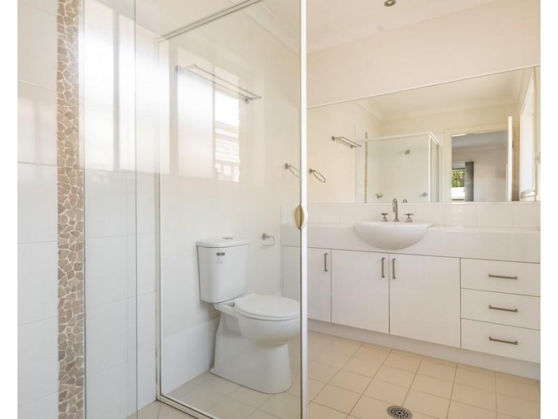 6A Tom Thumb Place, Yamba NSW 2464