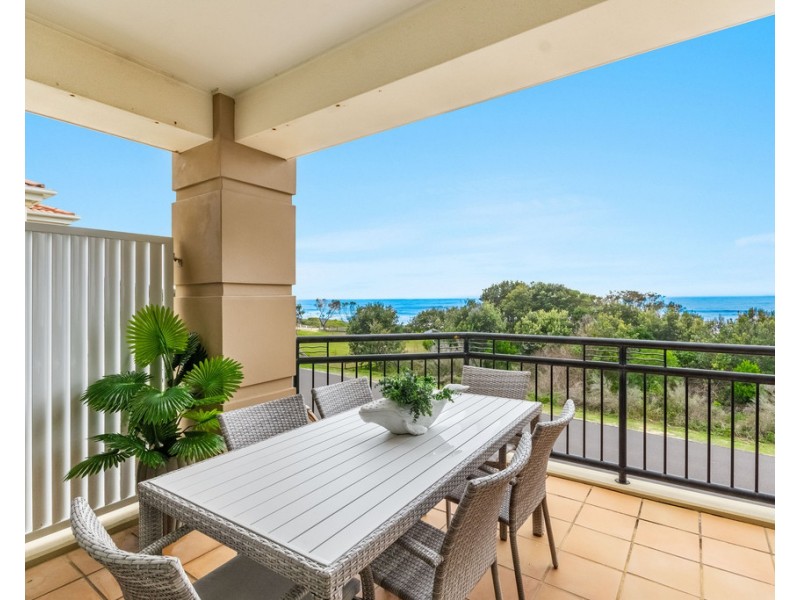 45/20-21 Pacific Parade, Yamba NSW 2464