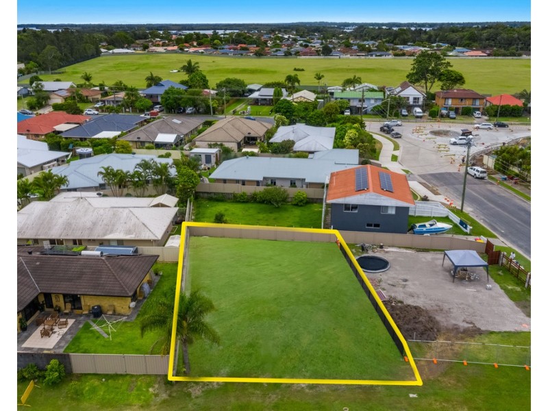 4 Harold Tory Drive, Yamba NSW 2464