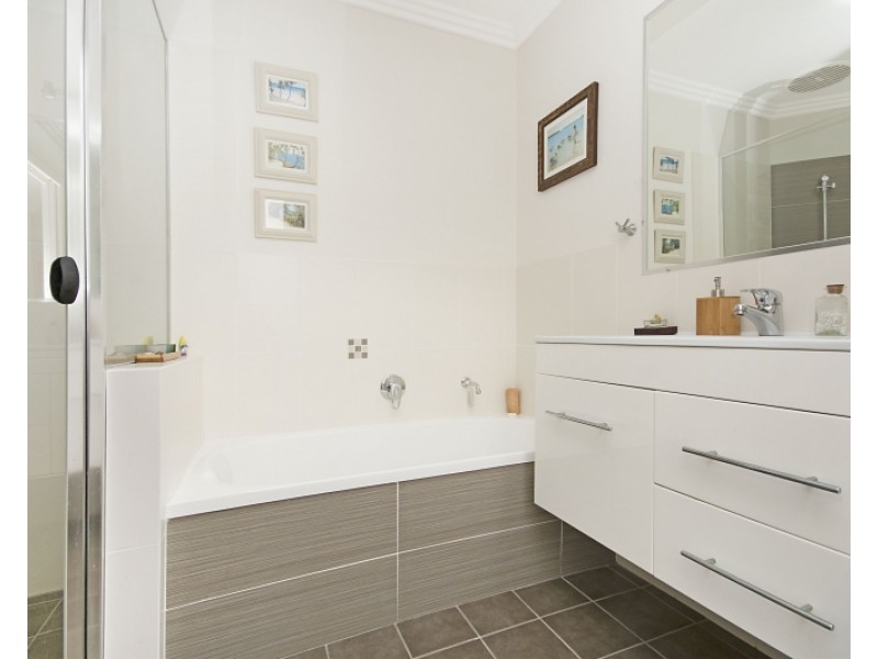 2/1 Flinders Place, Yamba NSW 2464