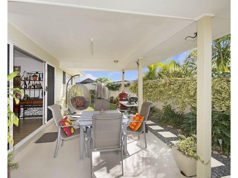 2/1 Flinders Place, Yamba NSW 2464