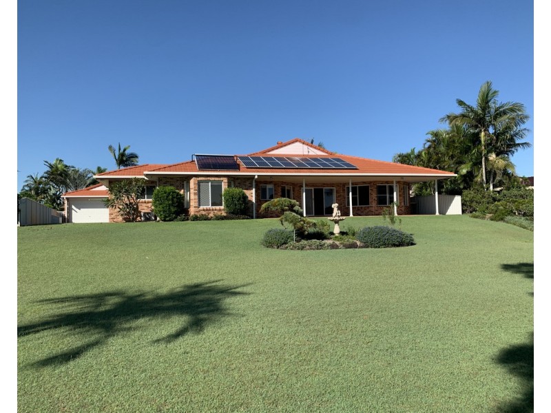 22 Palm Terrace, Yamba NSW 2464