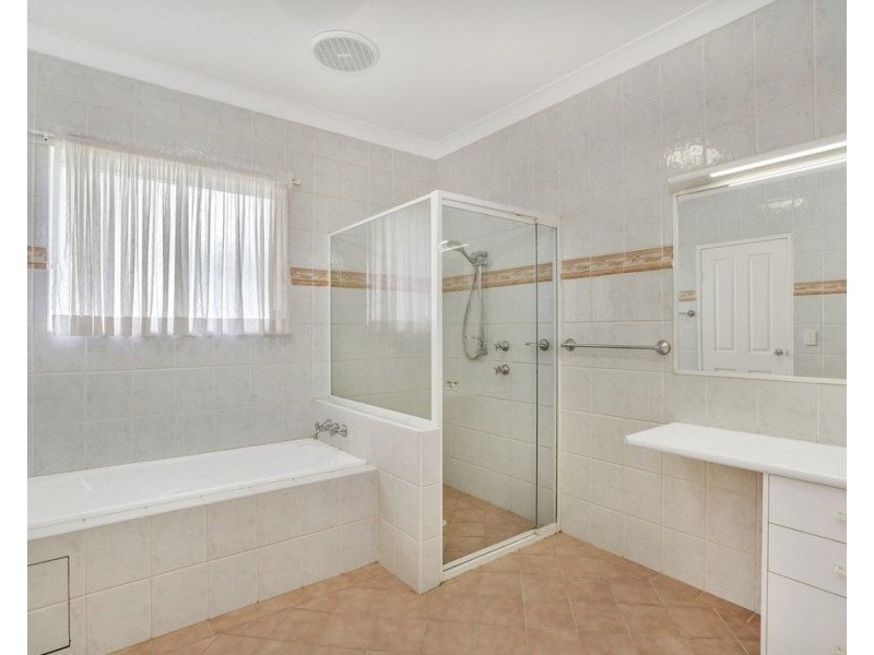 22 Palm Terrace, Yamba NSW 2464