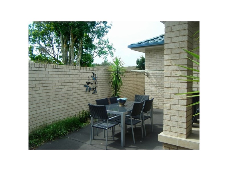 1/5 Park Avenue, Yamba NSW 2464