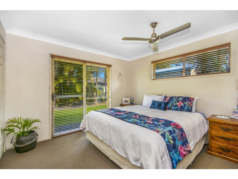 5 Plover Close, Yamba NSW 2464