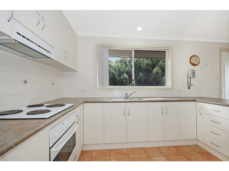 2/32 Harold Tory Drive, Yamba NSW 2464