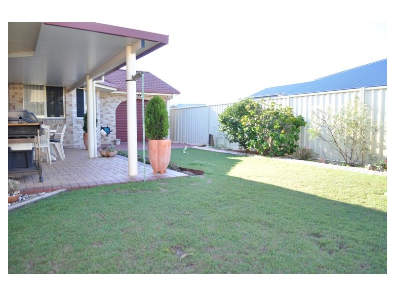 6 Bayview Drive, Yamba NSW 2464