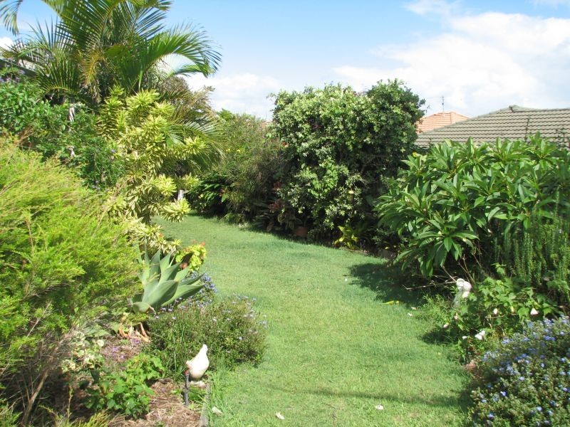 9 Bluewater Court, Yamba NSW 2464