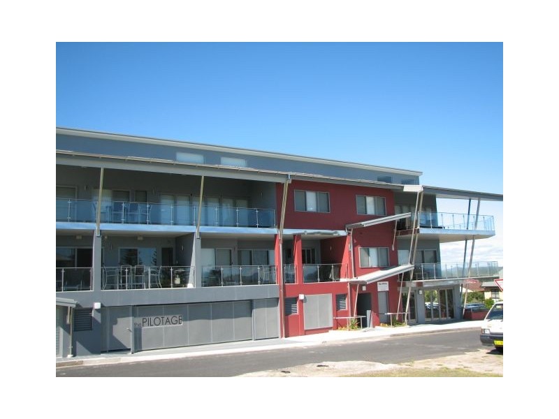 2/6 Clarence Street, Yamba NSW 2464