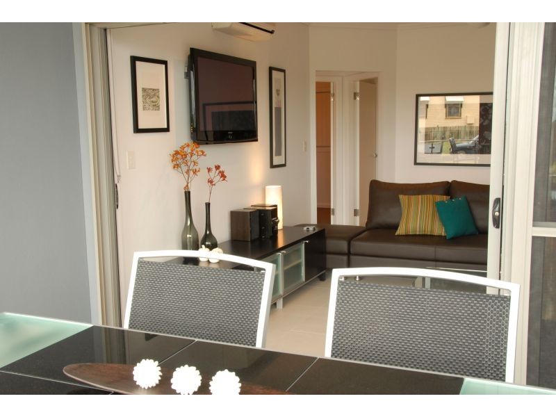 2/6 Clarence Street, Yamba NSW 2464