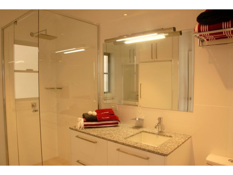 2/6 Clarence Street, Yamba NSW 2464