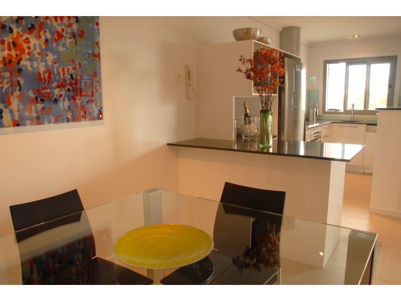 2/6 Clarence Street, Yamba NSW 2464