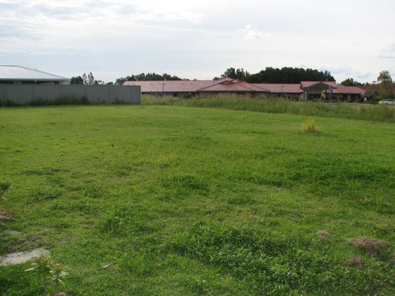 2 William Avenue, Yamba NSW 2464