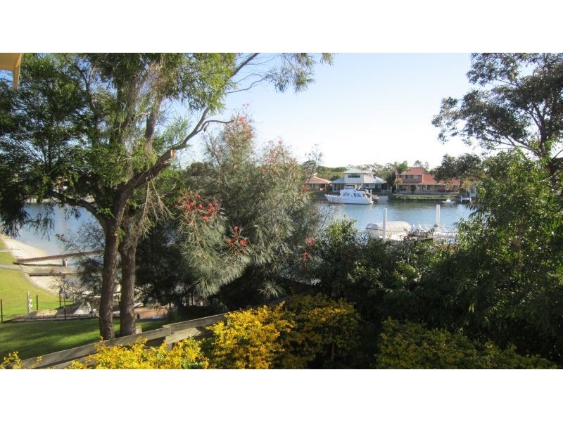 19 Mariners Way, Yamba NSW 2464