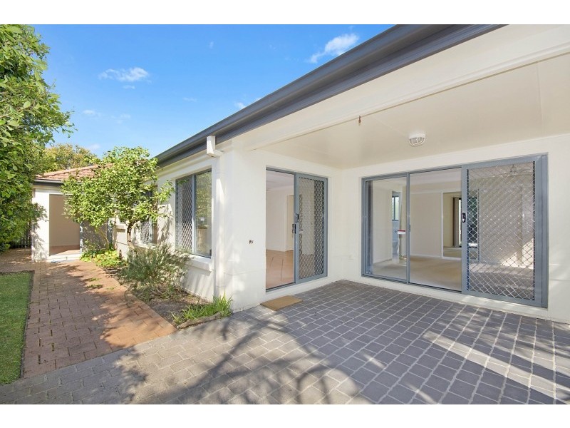 11 Beachside Way, Yamba NSW 2464
