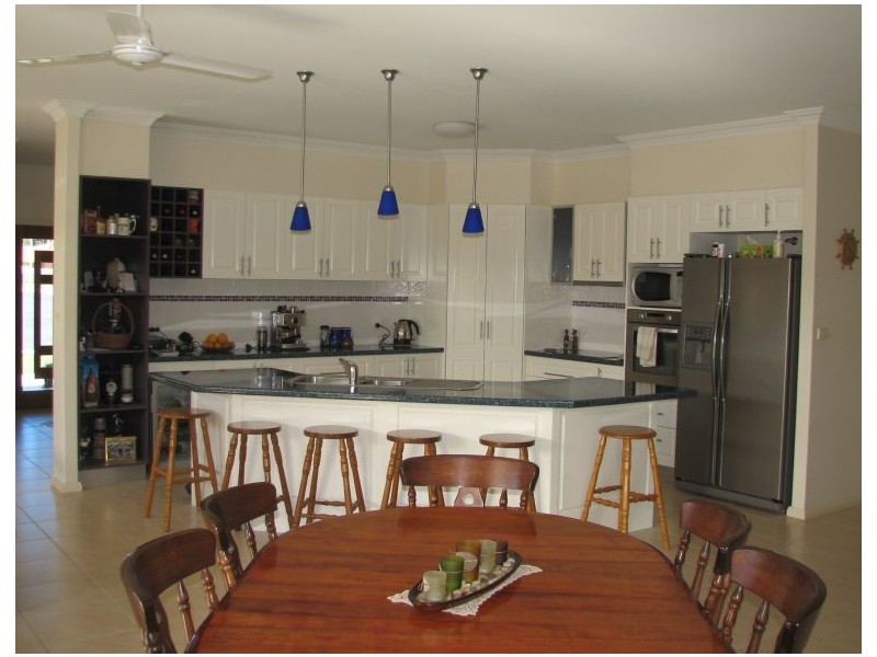 39 William Avenue, Yamba NSW 2464