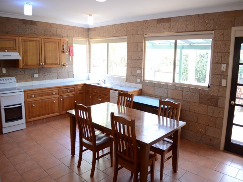 148 Lakes Boulevard, Wooloweyah NSW 2464