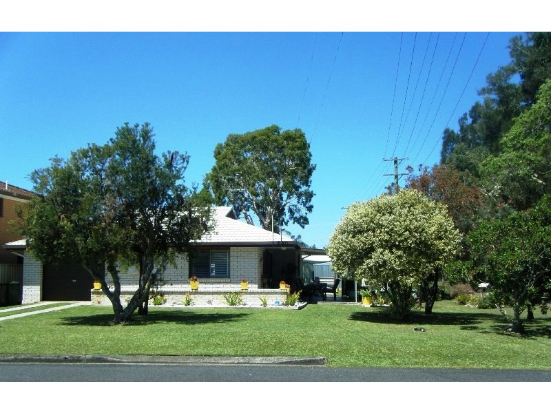 28 Cook Street, Yamba NSW 2464