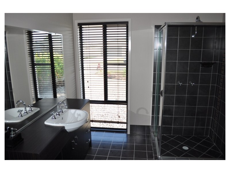 2 Cumberland Court, Yamba NSW 2464