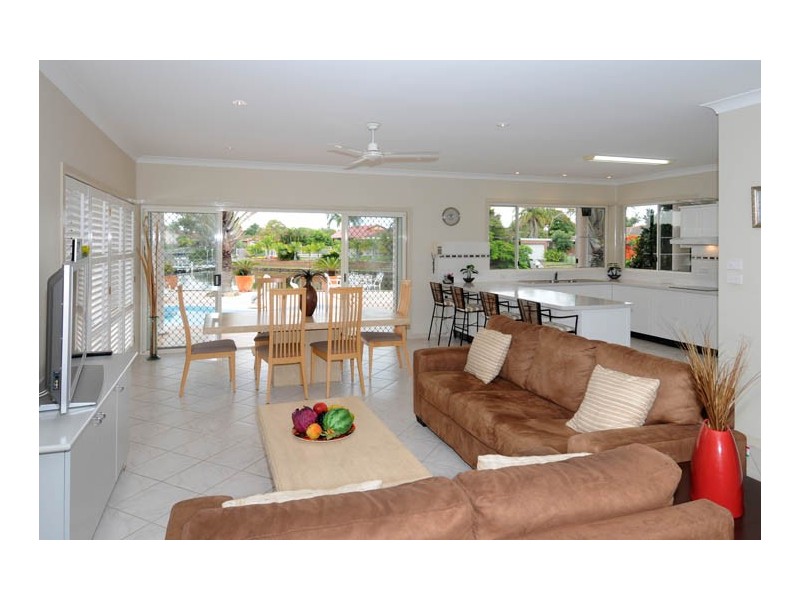 52 The Mainbrace, Yamba NSW 2464