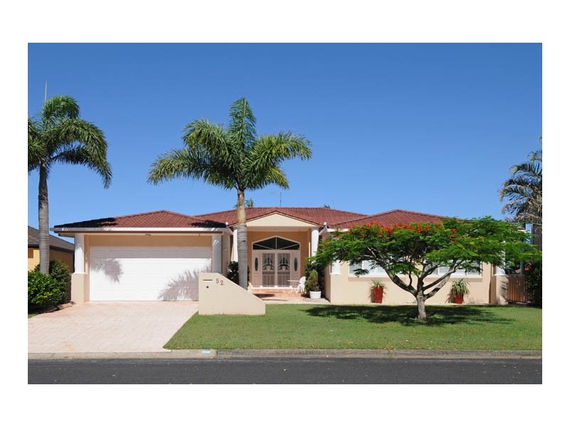 52 The Mainbrace, Yamba NSW 2464