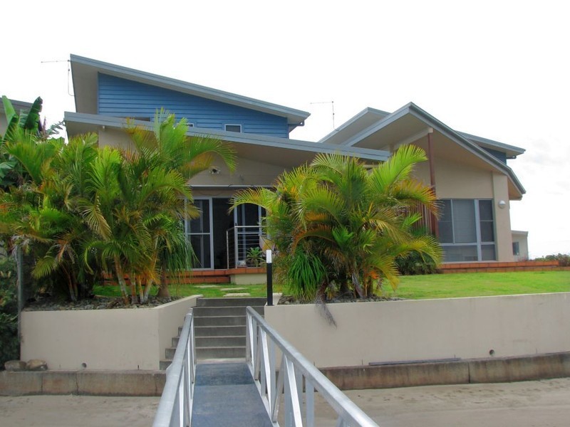 27A Barellan Avenue, Yamba NSW 2464