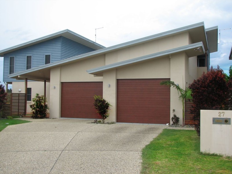 27A Barellan Avenue, Yamba NSW 2464