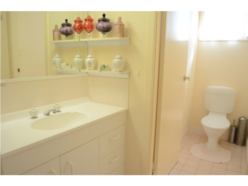 8 Parkview Crescent, Yamba NSW 2464